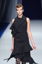 ヒロコ コシノ 2013年春夏コレクション - 美しくエネルギッシュに色彩と光が織りなす海のパレード｜写真53