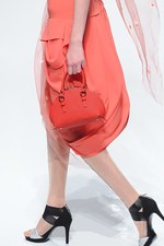 ヒロコ コシノ 2013年春夏コレクション - 美しくエネルギッシュに色彩と光が織りなす海のパレード｜写真58