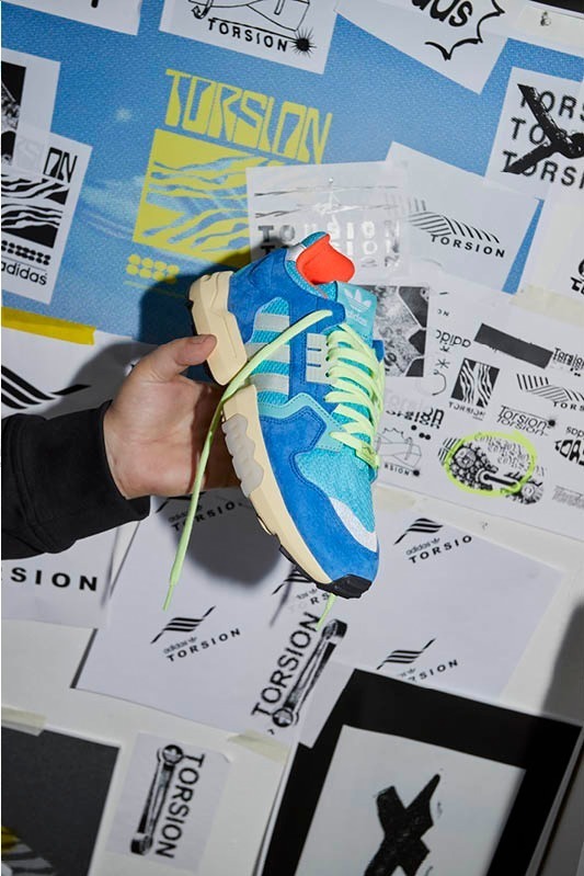 アディダス オリジナルスのスニーカー「ZX トーション」メッシュ×スエードの異素材アッパー｜写真23