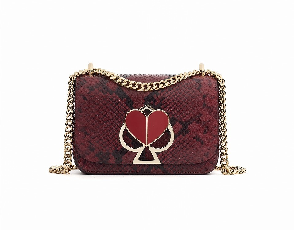 nicola snake embossed twistlock small chain shoulder bag in  cherrywood 60,000円+税
※2019年7月末発売