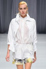 カミシマチナミ 2013年春夏コレクション - 蝶が告げる、光あふれる春のおとずれ｜写真58