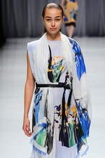 カミシマチナミ 2013年春夏コレクション - 蝶が告げる、光あふれる春のおとずれ｜写真72