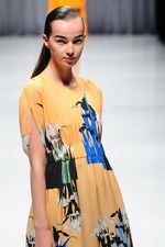 カミシマチナミ 2013年春夏コレクション - 蝶が告げる、光あふれる春のおとずれ｜写真74