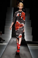 プラダ(PRADA) 2013年春夏ウィメンズコレクション - 現代女性の感情を細やかに描き出して｜写真24