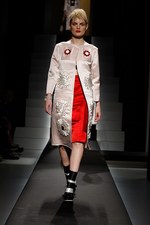 プラダ(PRADA) 2013年春夏ウィメンズコレクション - 現代女性の感情を細やかに描き出して｜写真32