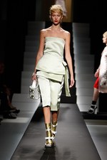 プラダ(PRADA) 2013年春夏ウィメンズコレクション - 現代女性の感情を細やかに描き出して｜写真36