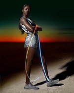 アディダス×ファレル・ウィリアムスのコラボスニーカー新色、オールグレーやホワイトなど｜写真14