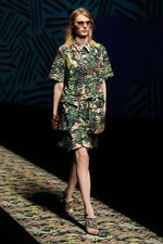 ケンゾー(KENZO) 2013年春夏コレクション - ジャングルの活気を都会のルックに落とし込んで｜写真17