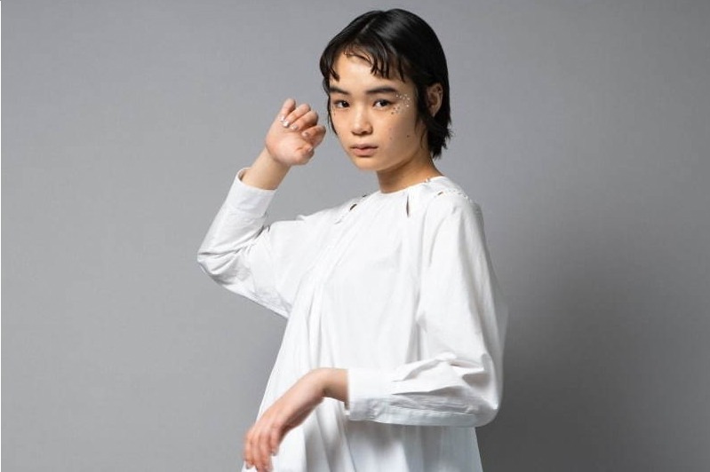 ミントデザインズ 2020年リゾートコレクション、キラキラ光るミラーの輝きを散りばめて