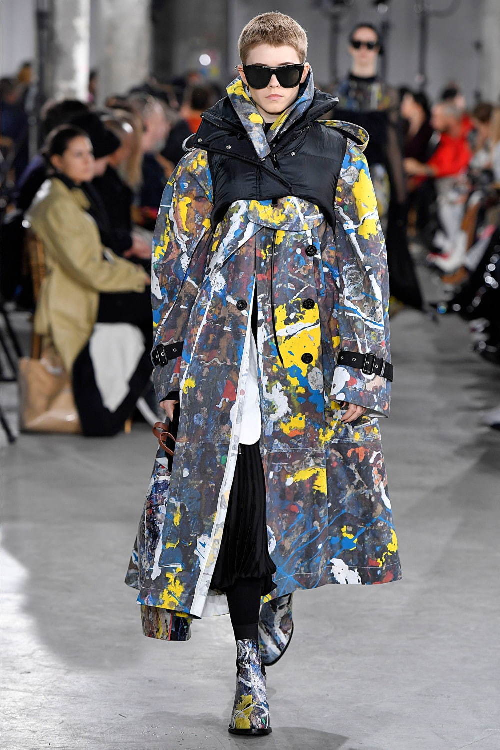 sacai"飛び散った絵の具"プリントのウェア、ジャクソン ポロック スタジオとコラボ｜写真2