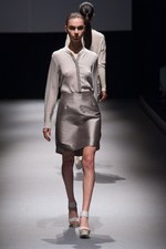 ジェイエヌビーワイ(JNBY) 2013年春夏コレクション - 光沢と柔らかい迷彩色で魅せるネオ・スポーティ｜写真7