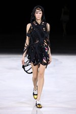 ノゾミ イシグロ タンバリン 2013年春夏コレクション - 伝説的ロックバンドからインスパイア｜写真4