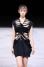 ノゾミ イシグロ タンバリン 2013年春夏コレクション - 伝説的ロックバンドからインスパイア｜写真17