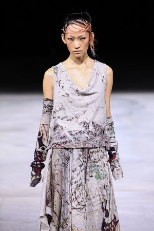 ノゾミ イシグロ タンバリン 2013年春夏コレクション - 伝説的ロックバンドからインスパイア|写真19