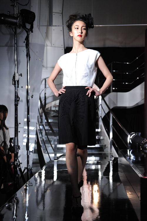 エモモナキア 2013年春夏<span>コレクション</span> - 写真16