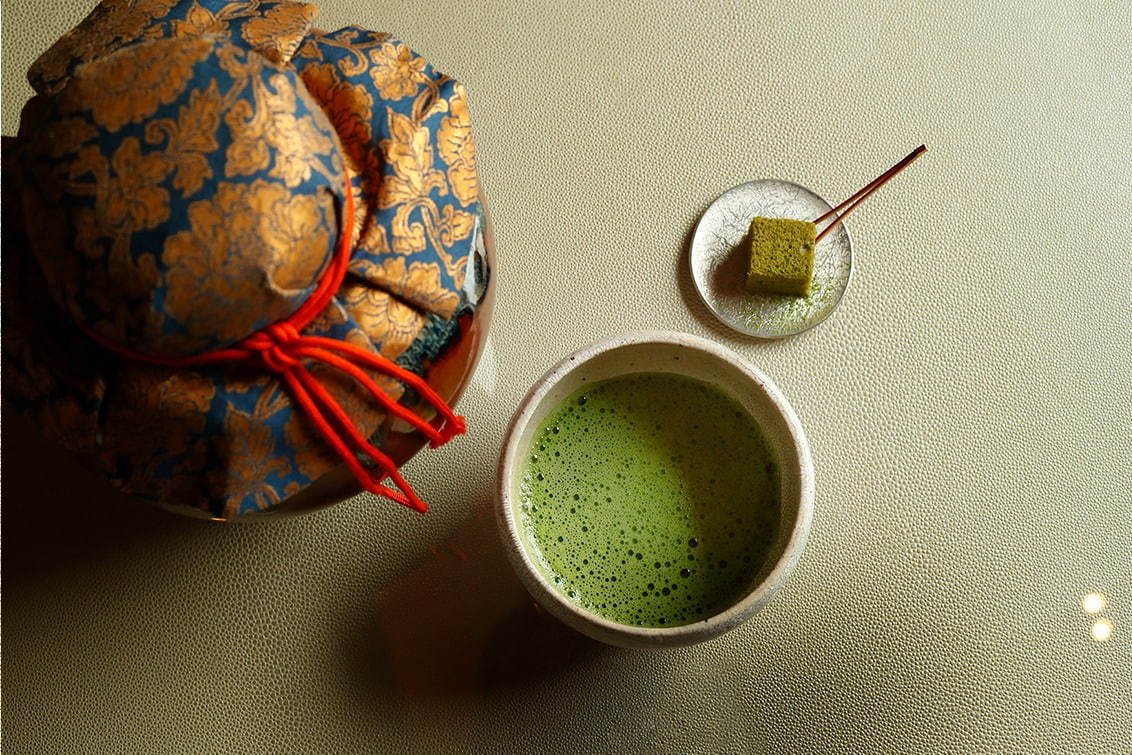 パレスホテル東京の「日本茶アフタヌーンティー」お重スタイルで楽しむ日本茶スイーツ＆セイボリー｜写真4