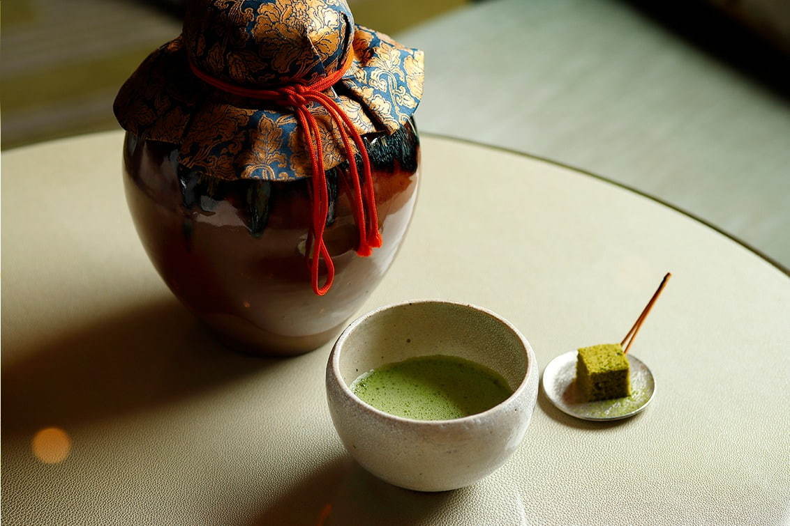 パレスホテル東京の「日本茶アフタヌーンティー」お重スタイルで楽しむ日本茶スイーツ＆セイボリー｜写真3
