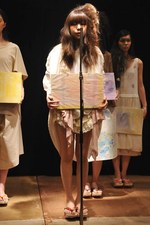 ファーファー 2013年春夏コレクション - 色の魔法にかけられたナチュラル・ロマンティシズム｜写真32