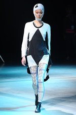 インプロセス 2013年春夏コレクション - 古い社会のストレスからの解放｜写真9