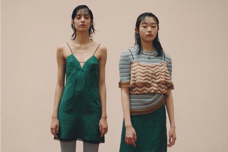 アカネ ウツノミヤ 2020年リゾートコレクション - 時に清楚に、時に色っぽく