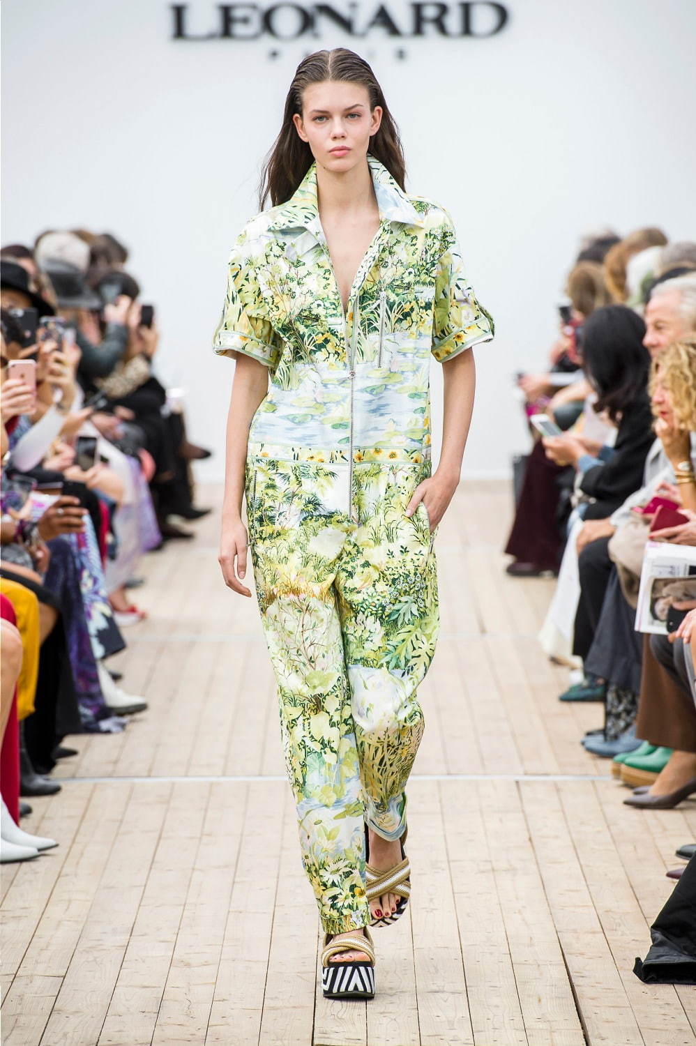 レオナール 2019年春夏<span>コレクション</span> - 写真1