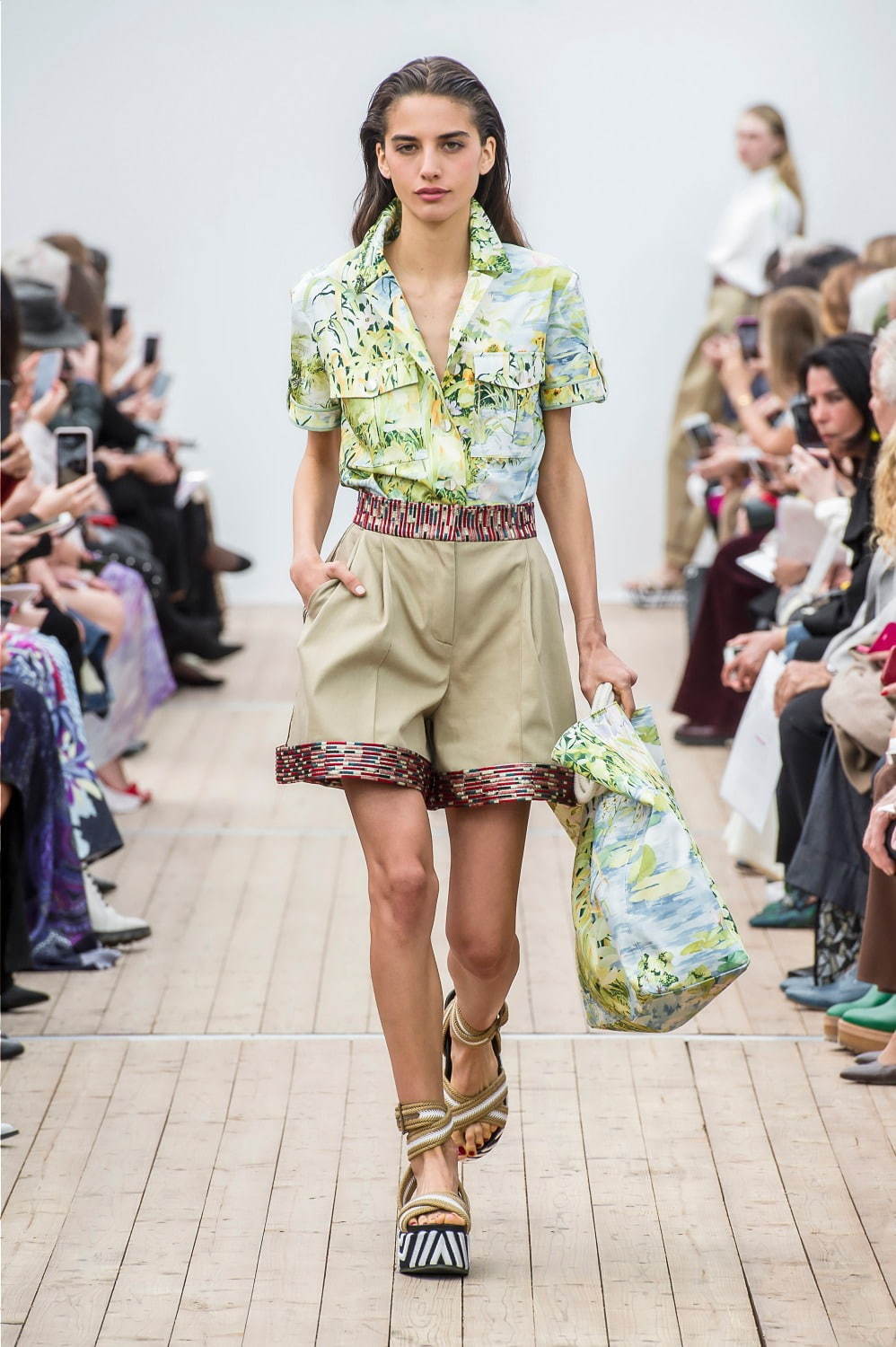 レオナール 2019年春夏<span>コレクション</span> - 写真3