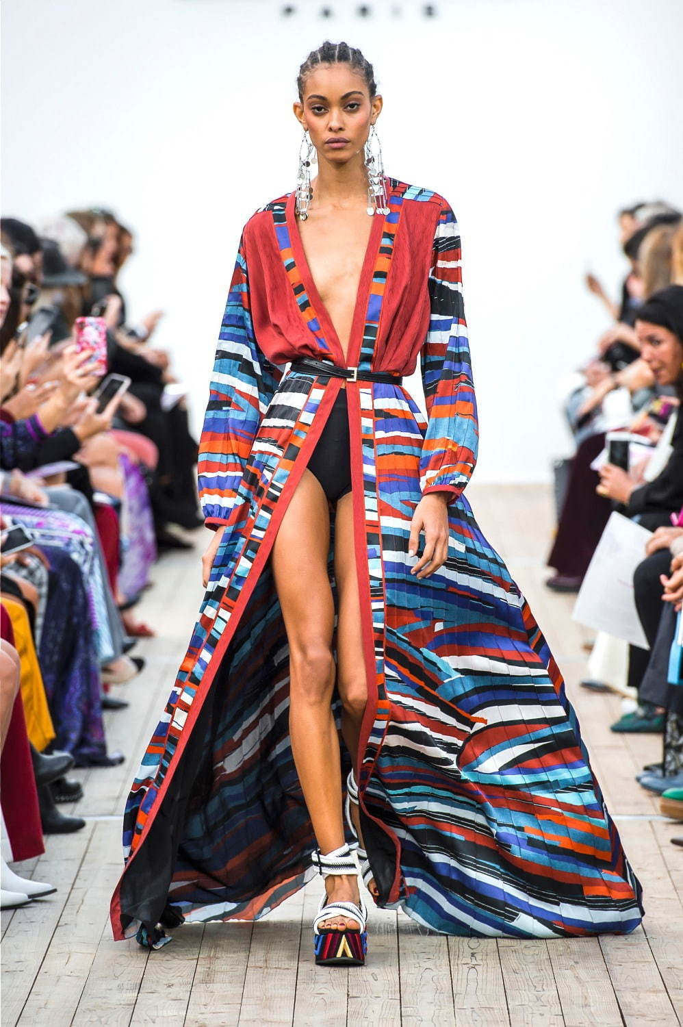 レオナール 2019年春夏<span>コレクション</span> - 写真24