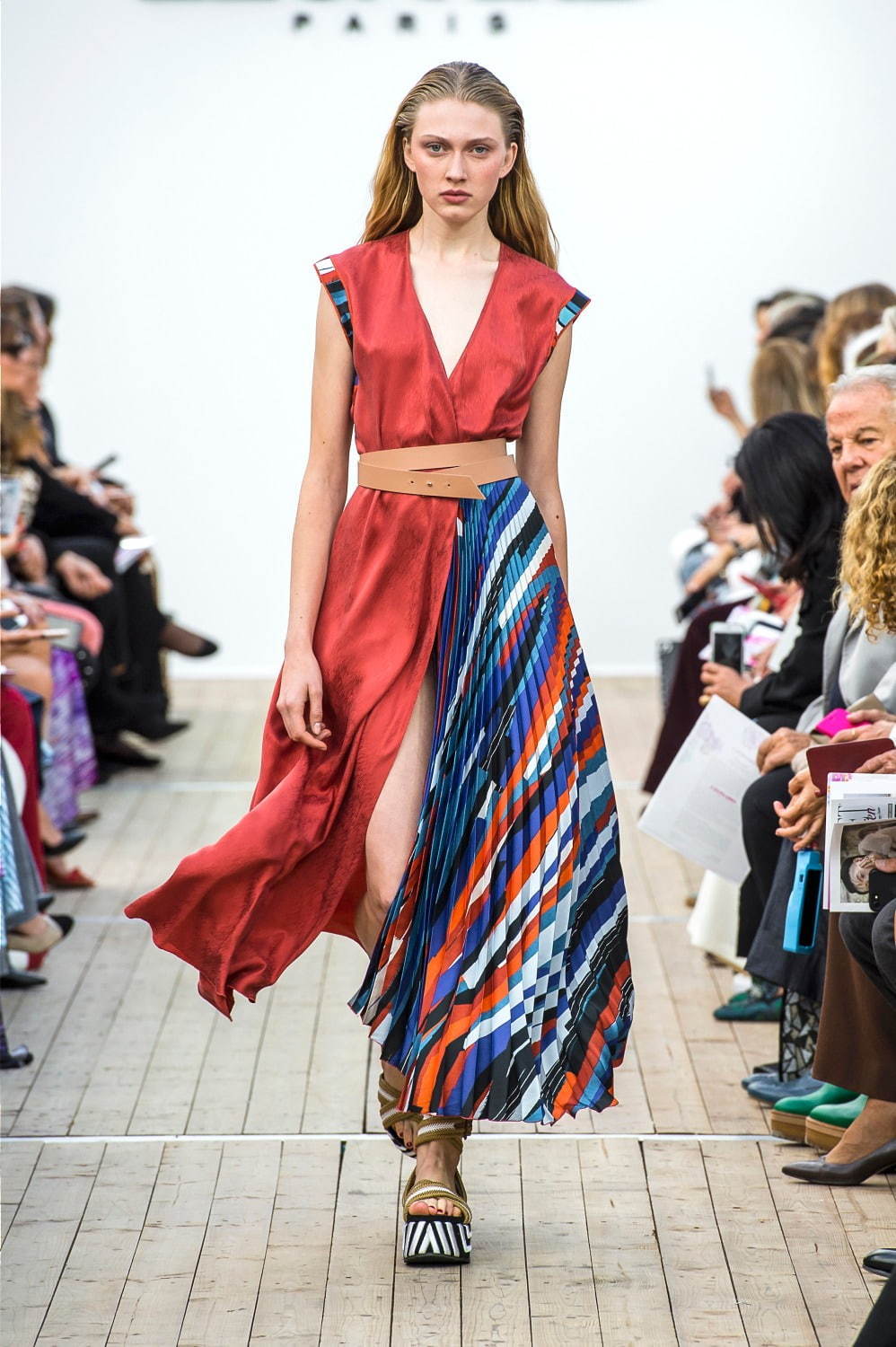 レオナール 2019年春夏<span>コレクション</span> - 写真25