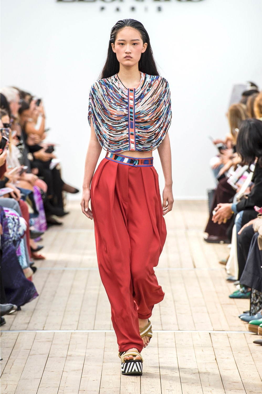 レオナール 2019年春夏<span>コレクション</span> - 写真37