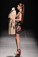 モトナリオノ 2013年春夏コレクション - 内側の仕立てのよさをデザインの表面に｜写真9