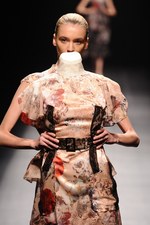 モトナリオノ 2013年春夏コレクション - 内側の仕立てのよさをデザインの表面に｜写真15