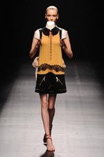 モトナリオノ 2013年春夏コレクション - 内側の仕立てのよさをデザインの表面に｜写真25