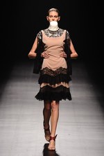 モトナリオノ 2013年春夏コレクション - 内側の仕立てのよさをデザインの表面に｜写真32