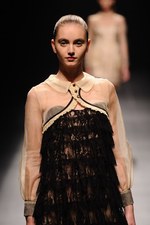 モトナリオノ 2013年春夏コレクション - 内側の仕立てのよさをデザインの表面に｜写真44