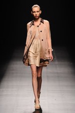 モトナリオノ 2013年春夏コレクション - 内側の仕立てのよさをデザインの表面に｜写真51