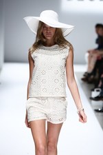 ディセイブ 2013年春夏コレクション - フェミニンかつエレガントな洗練されたリゾートスタイル｜写真21