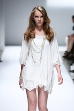 ディセイブ 2013年春夏コレクション - フェミニンかつエレガントな洗練されたリゾートスタイル｜写真23