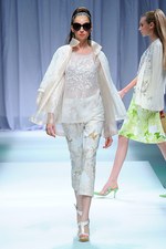 ユキコ ハナイ 2013年春夏コレクション - 美の象徴としてのサンクチュアリー｜写真14