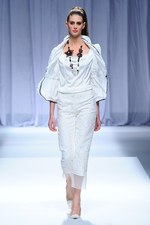 ユキコ ハナイ 2013年春夏コレクション - 美の象徴としてのサンクチュアリー｜写真22