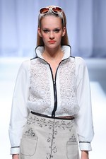 ユキコ ハナイ 2013年春夏コレクション - 美の象徴としてのサンクチュアリー｜写真31