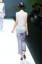 ソマルタ(SOMARTA) 2013年春夏コレクション - 植物の神秘に、西洋と東洋の美を重ねて｜写真41