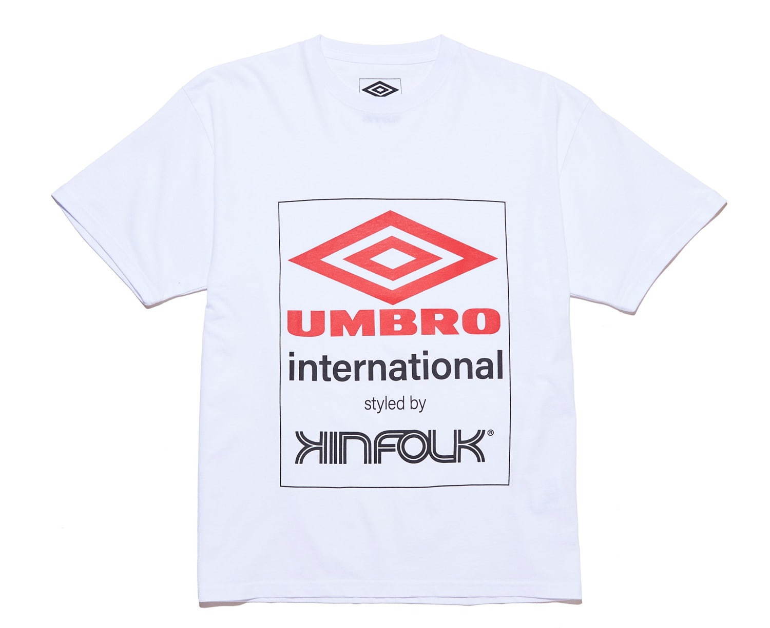 アンブロ×キンフォーク、サッカーのユニフォームを再現したシャツやロゴTシャツなど｜写真9