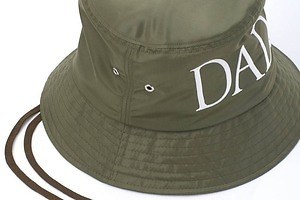 ミッドウエスト×クリスチャンダダのバケットハット“DADA”刺繍入りユニセックス