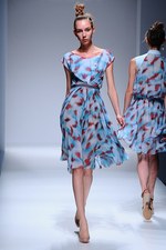 アディアム 2013年春夏コレクション- 東コレ初登場は浮世絵の海の世界に魅せられて｜写真32