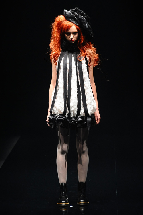 アリスアウアア(alice auaa) 2013年春夏ウィメンズコレクション シルエット - 写真15