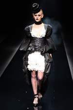 アリスアウアア 2013年春夏コレクション - 原点であるロンドンにオマージュを捧げた幻想的な世界｜写真6