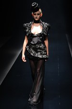 アリスアウアア 2013年春夏コレクション - 原点であるロンドンにオマージュを捧げた幻想的な世界｜写真17