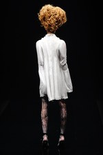 アリスアウアア 2013年春夏コレクション - 原点であるロンドンにオマージュを捧げた幻想的な世界｜写真23