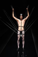 アリスアウアア 2013年春夏コレクション - 原点であるロンドンにオマージュを捧げた幻想的な世界｜写真34