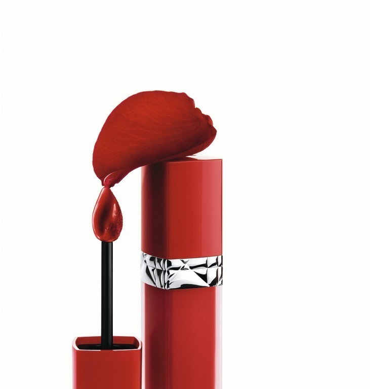 ディオール“フラワー生まれ”の新リキッドルージュ、ホイップクリームのようなソフト質感｜写真1